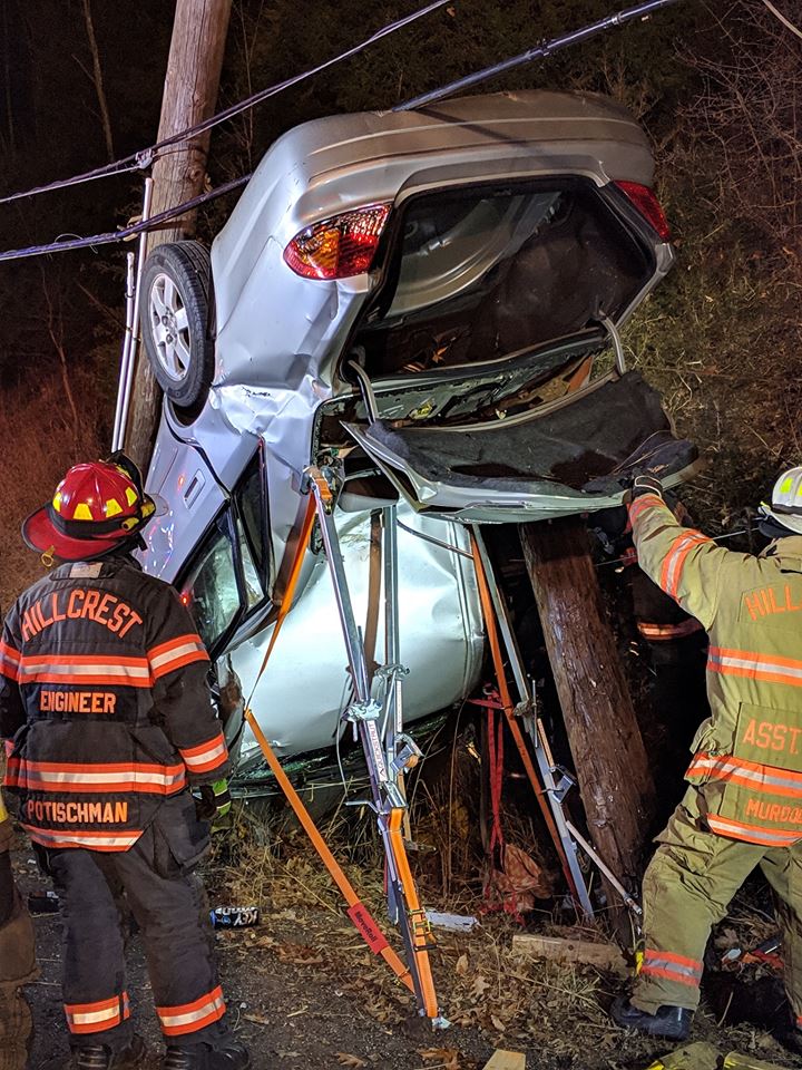Nobody seriously hurt in Pomona car wreck Nobody seriously hurt in Pomona car wreck