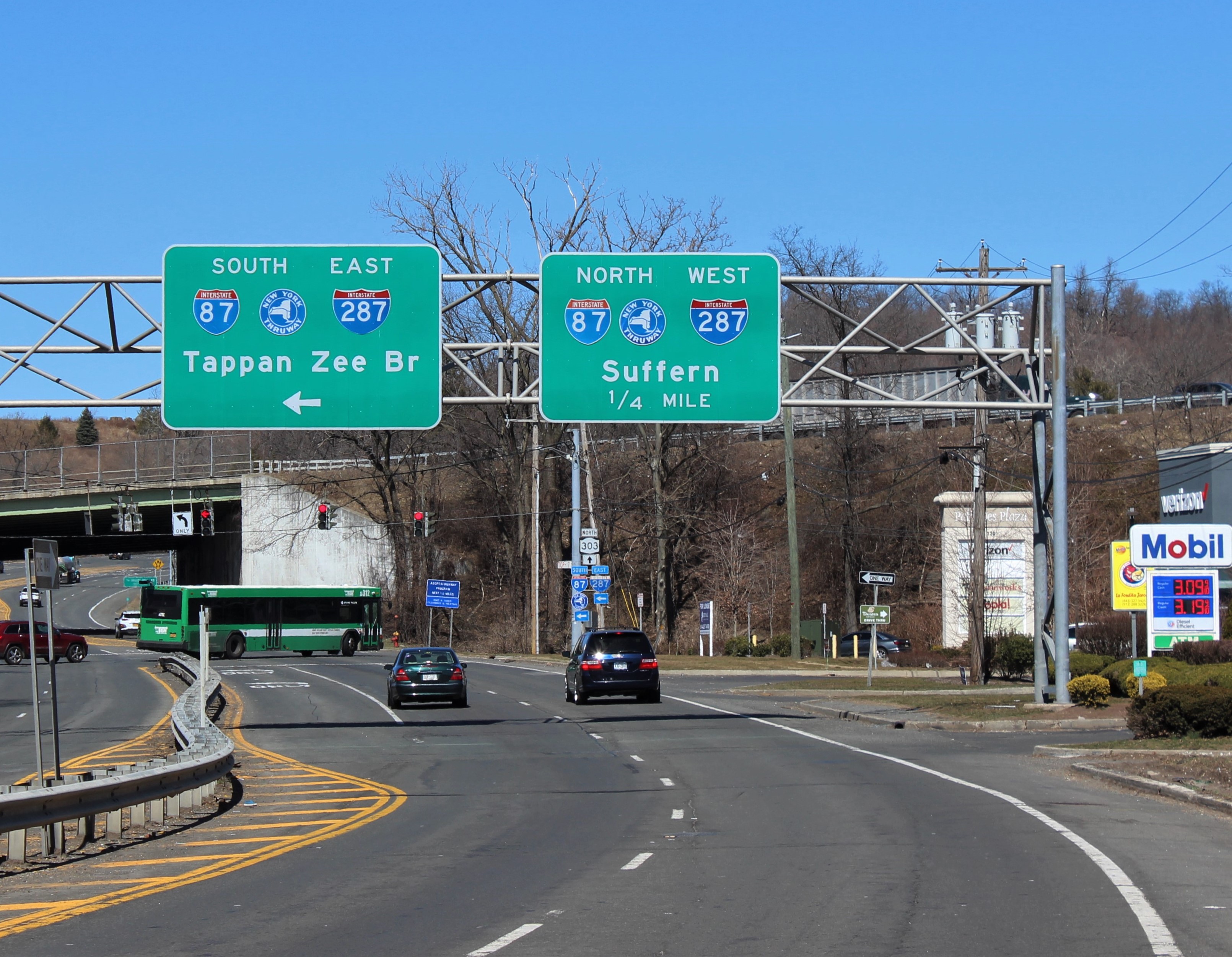 TAPPEN ZEE BRIDGE SIGN DOWN IN NYACK
