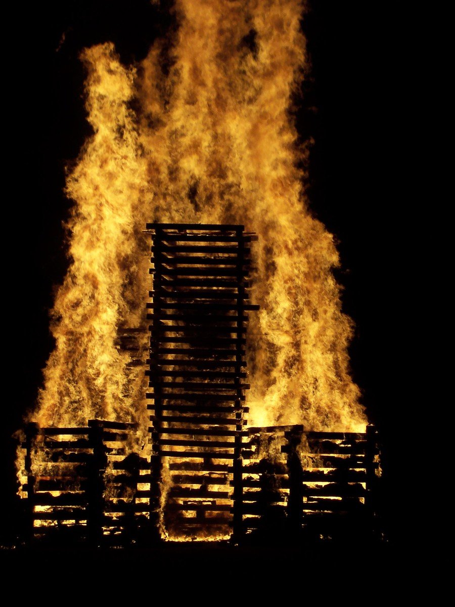 bonfire-1-1401007