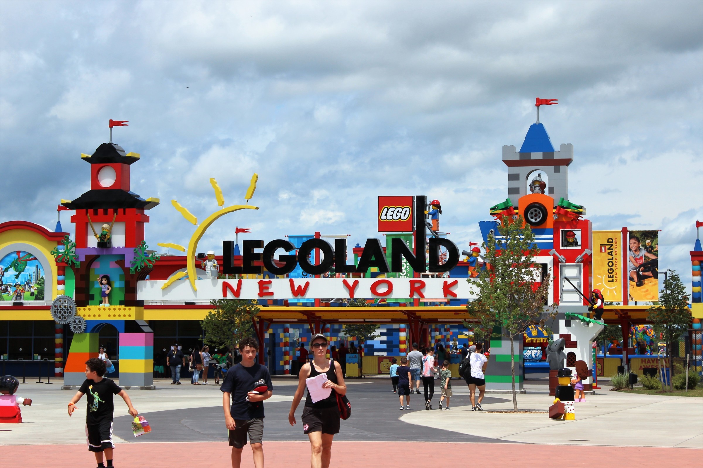Legoland New York Opens